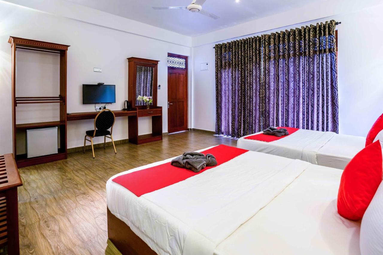 Polhana Grand Resort Matara Exterior foto