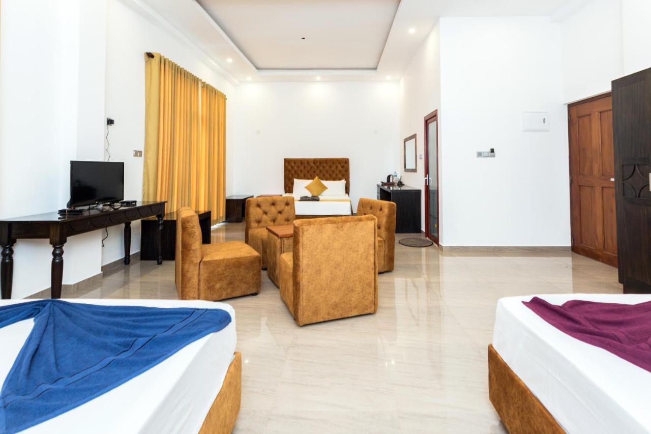 Polhana Grand Resort Matara Exterior foto