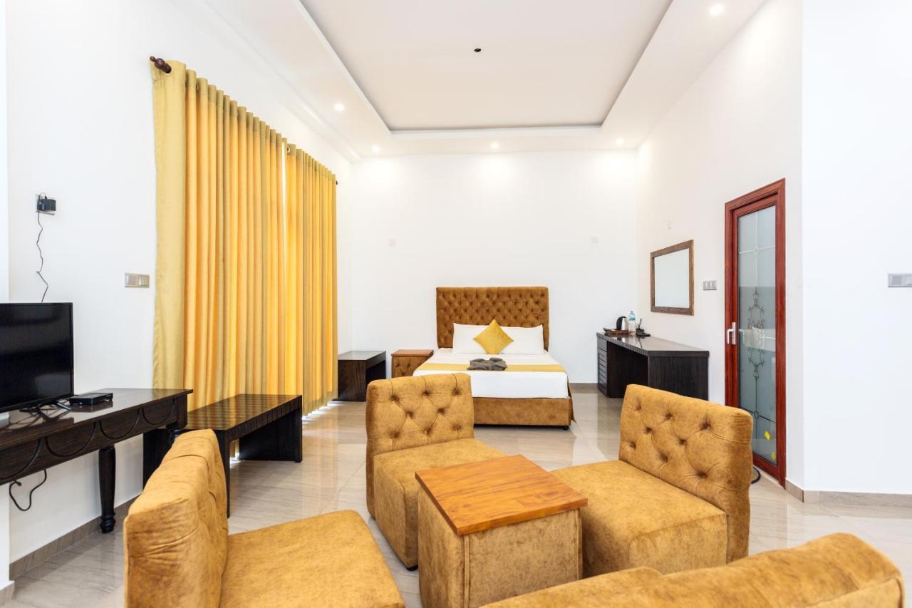 Polhana Grand Resort Matara Exterior foto